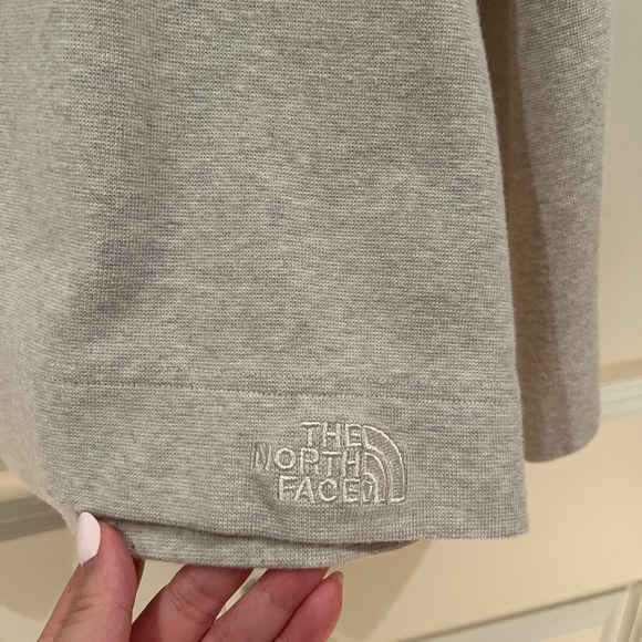 North Face cowl neck sweater - Picture 6 of 7